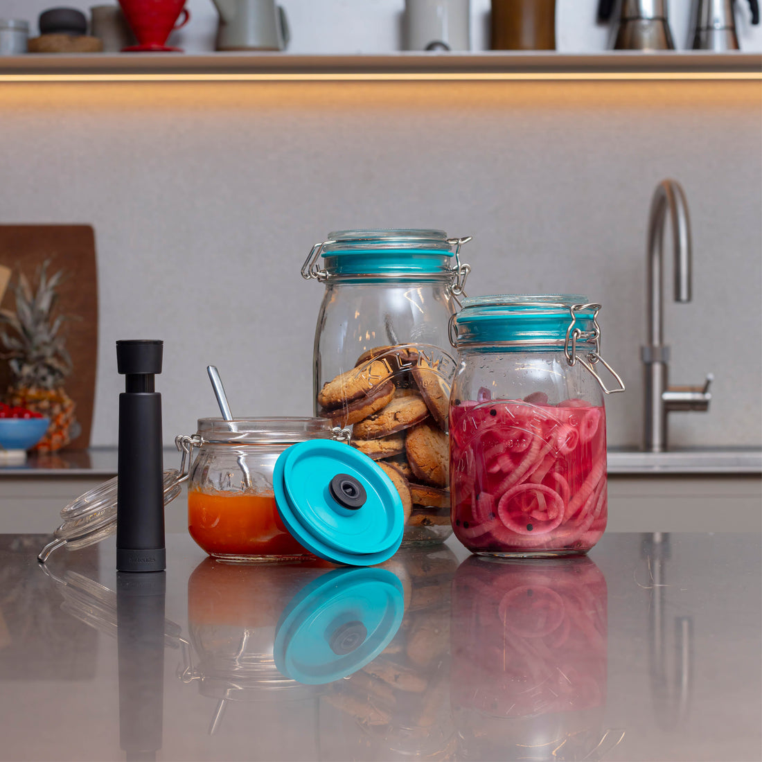 Vacuum kit for clip top jars - Set of 3 Kilner® jars 1.0L/34oz with lid and vacuum pump